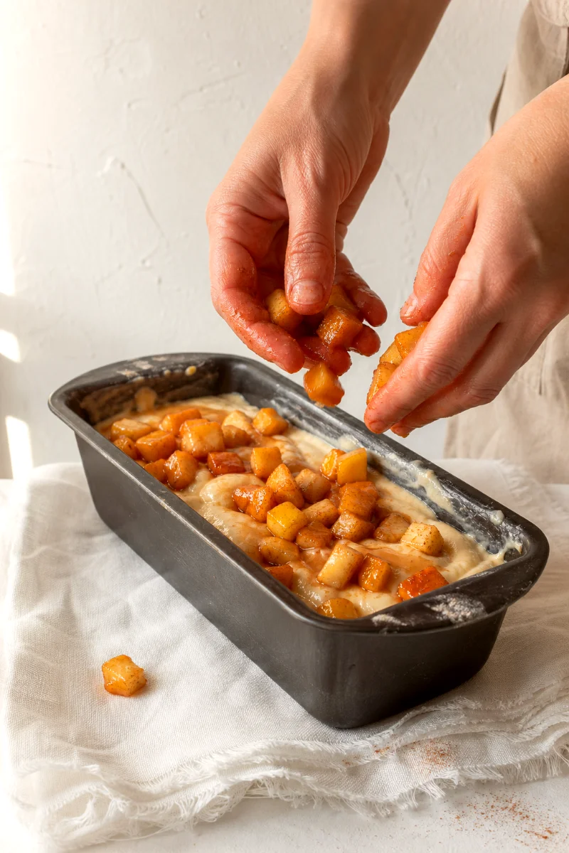 peach-cobbler-pound-cake-process