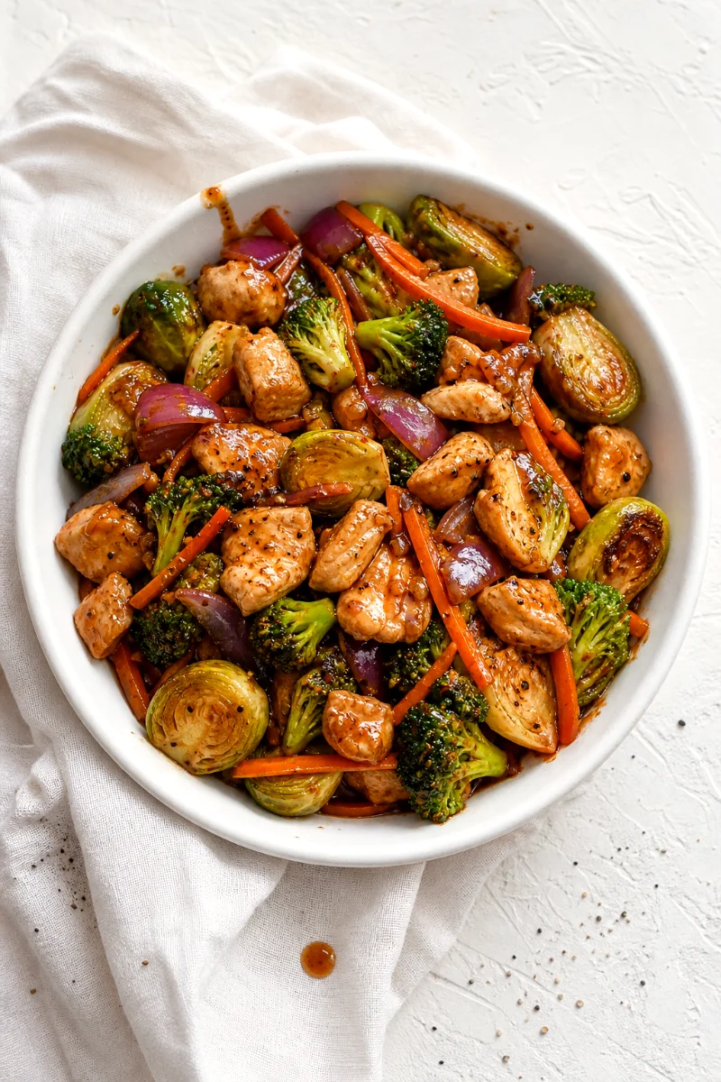 autumn-chicken-stir-fry-top-down