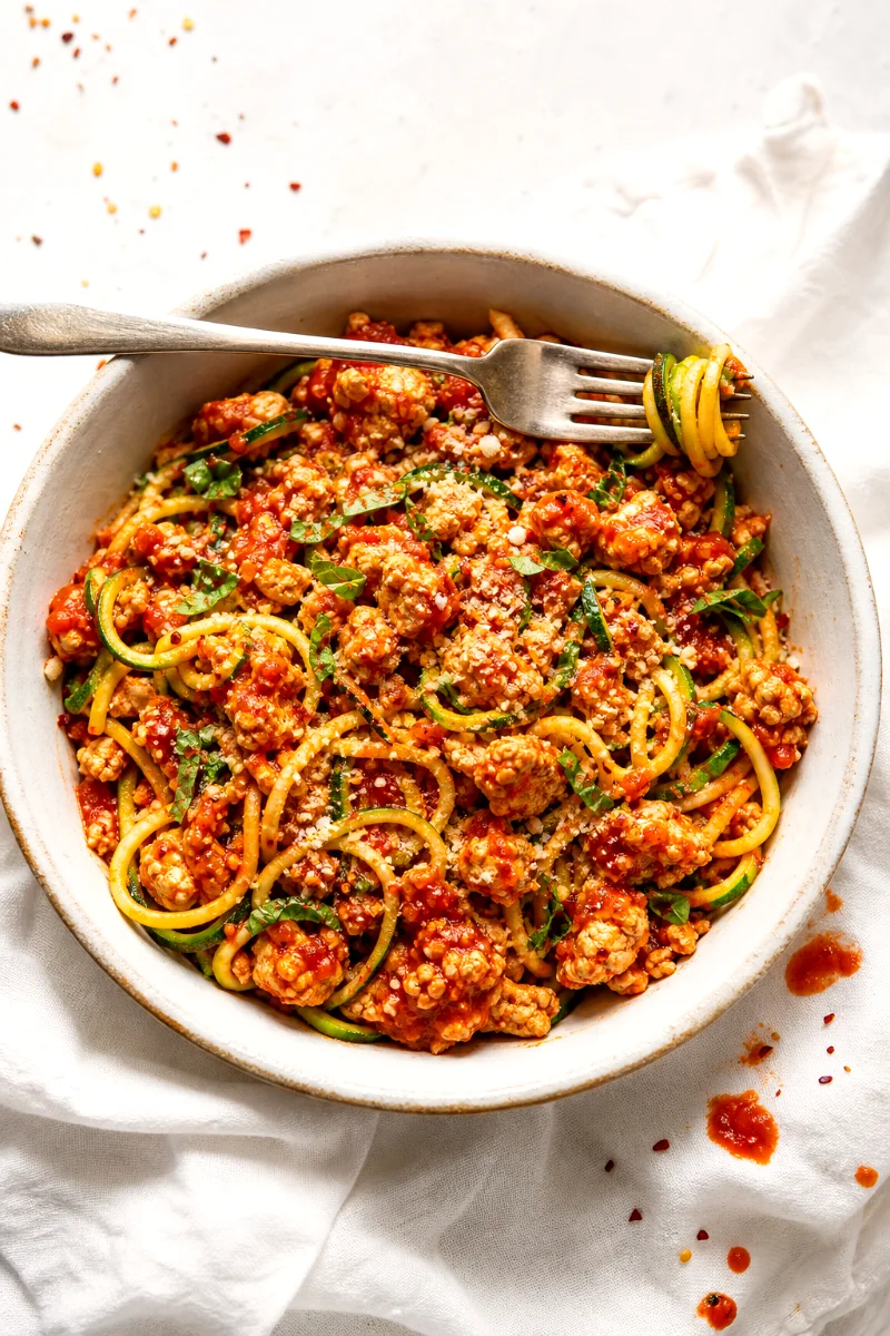 chicken-zucchini-noodles-food-shot