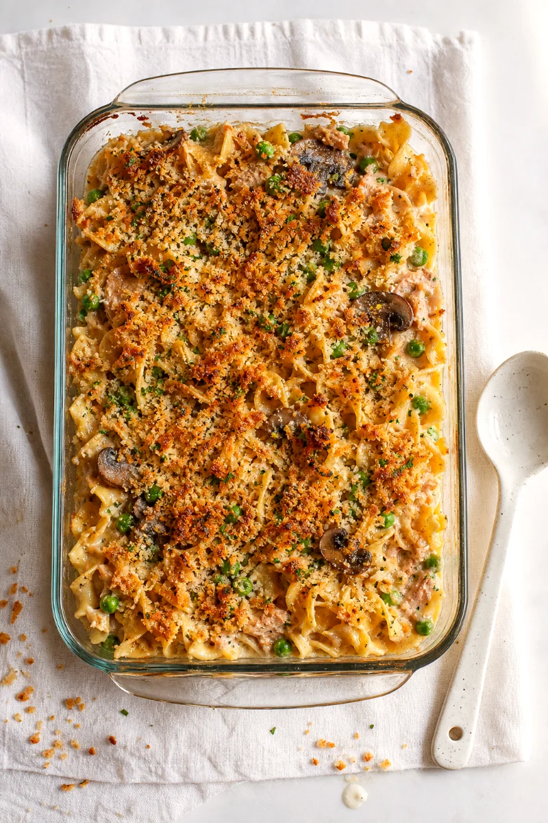 finished-tuna-noodle-casserole-top-down
