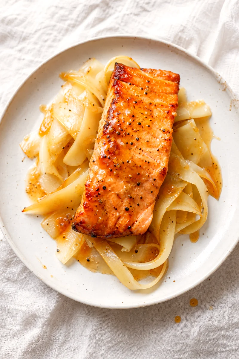 maple-cider-salmon-finished-top-down