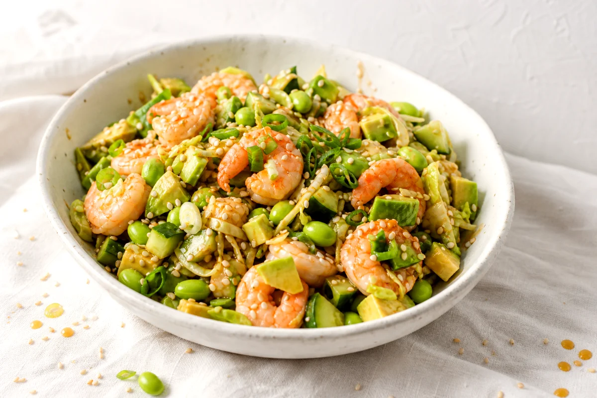 prawn-avocado-edamame-salad-featured