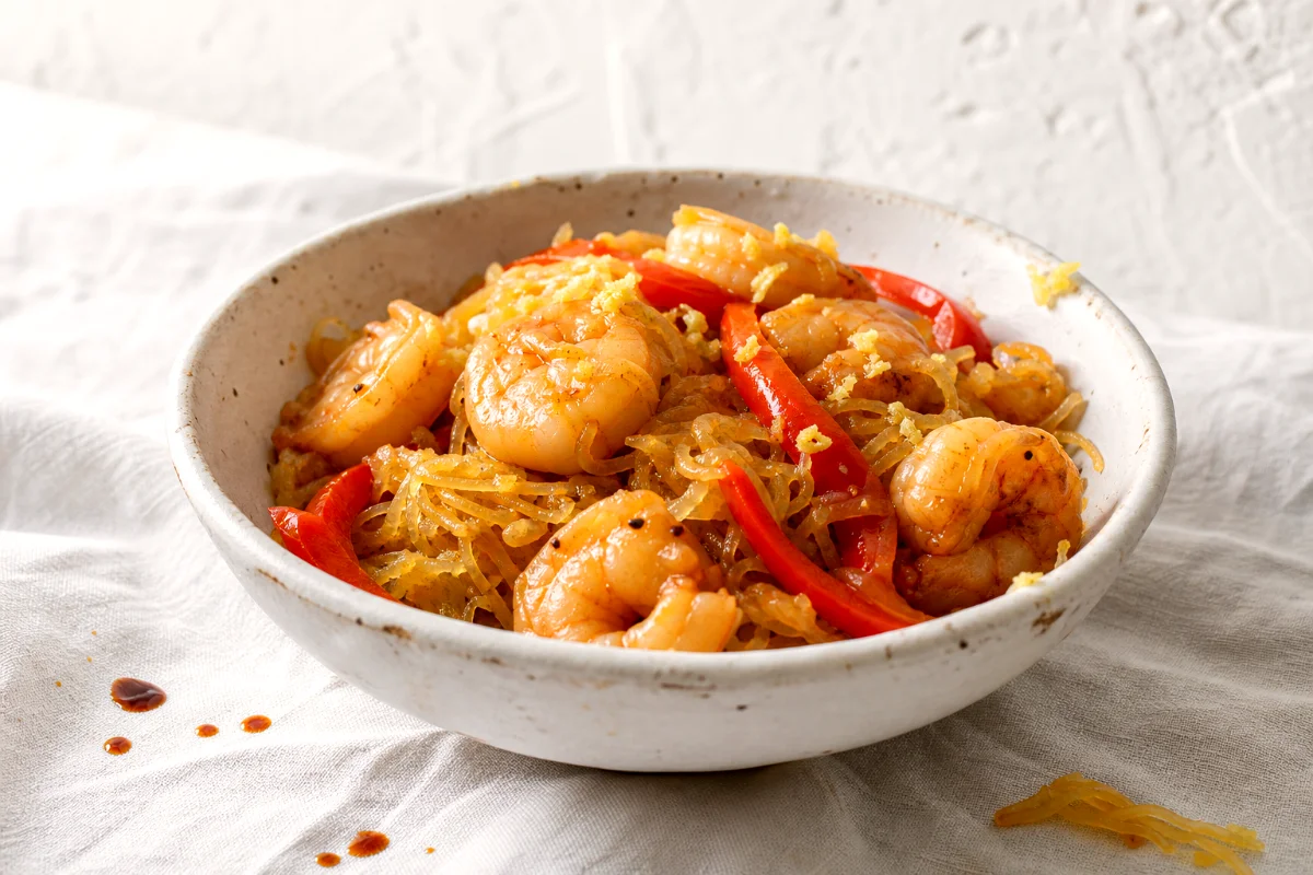 spaghetti-squash-shrimp-stir-fry-featured