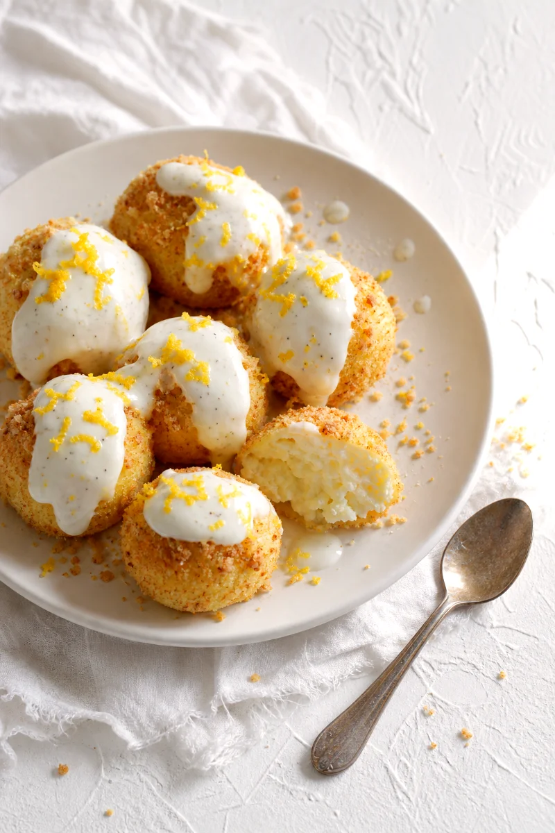 hungarian-cottage-cheese-dumplings-top-down-food-shot
