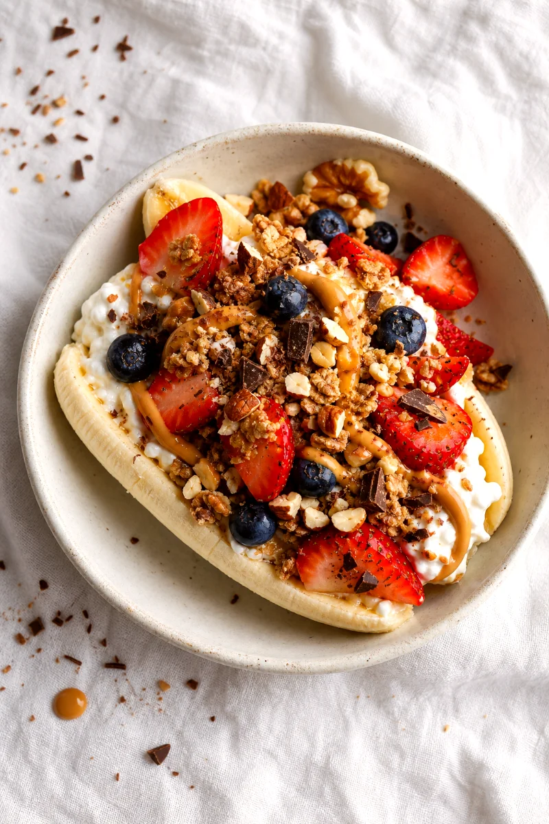 top-down-high-protein-breakfast-banana-split