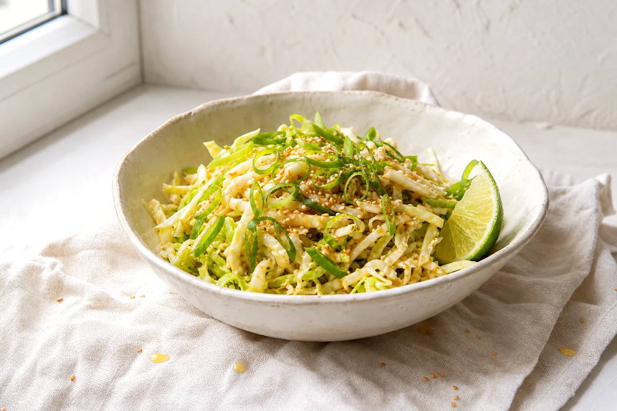 crunchy-asian-cabbage-salad-recipe
