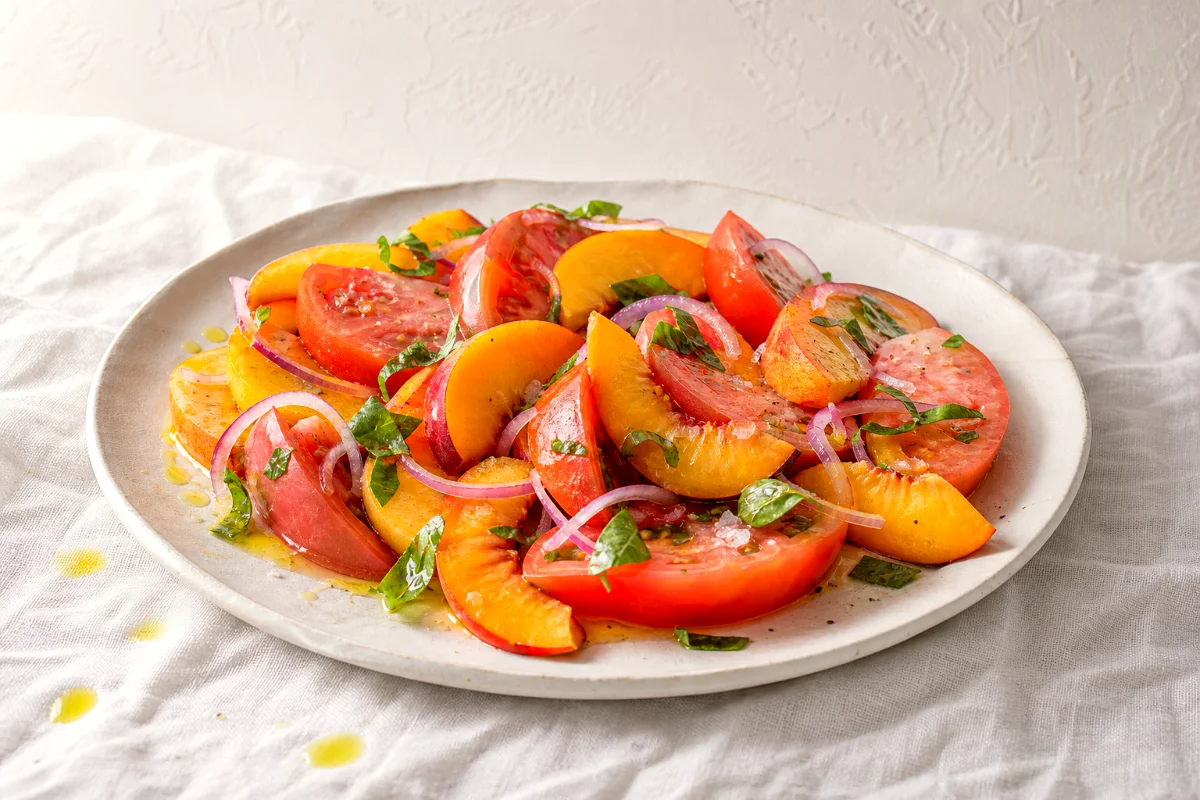 heirloom-tomato-peach-salad