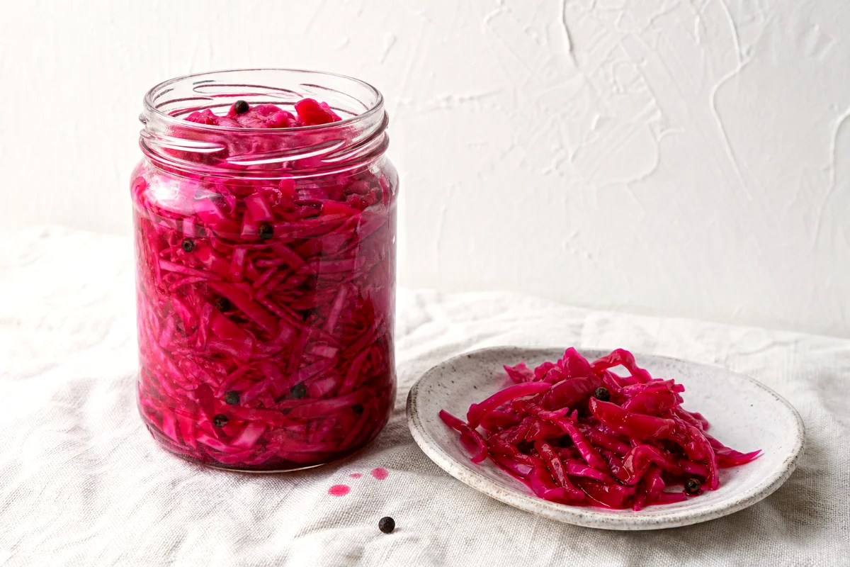 quick-pickled-red-cabbage-jar